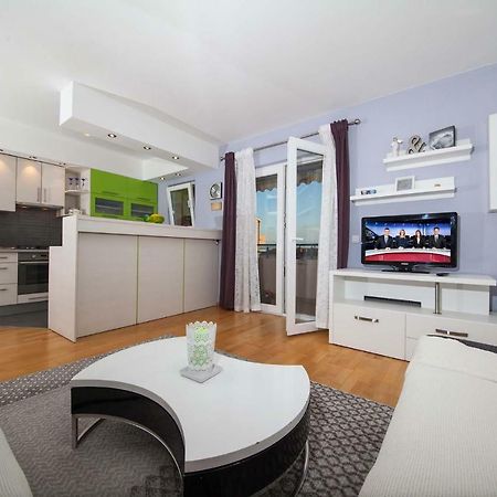 Apartment Sarena Макарска Екстериор снимка