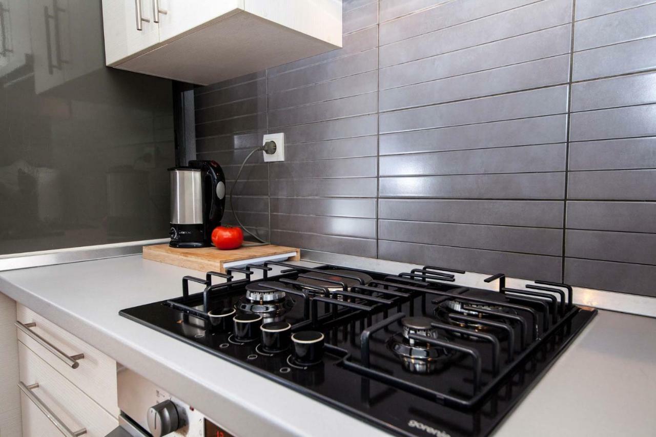 Apartment Sarena Макарска Екстериор снимка