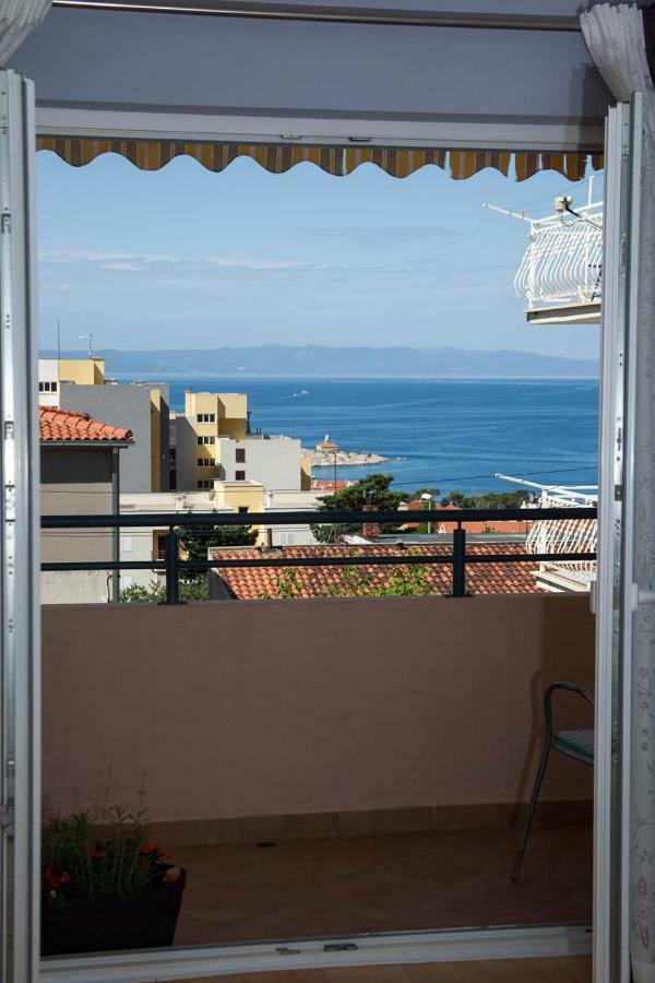 Apartment Sarena Макарска Екстериор снимка