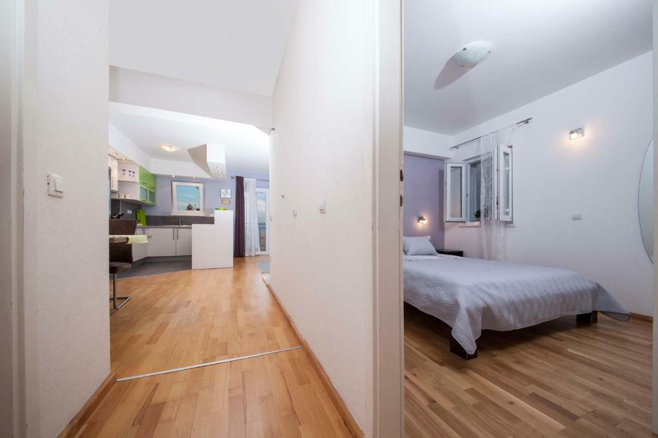 Apartment Sarena Макарска Екстериор снимка