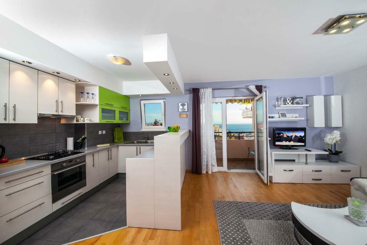 Apartment Sarena Макарска Екстериор снимка