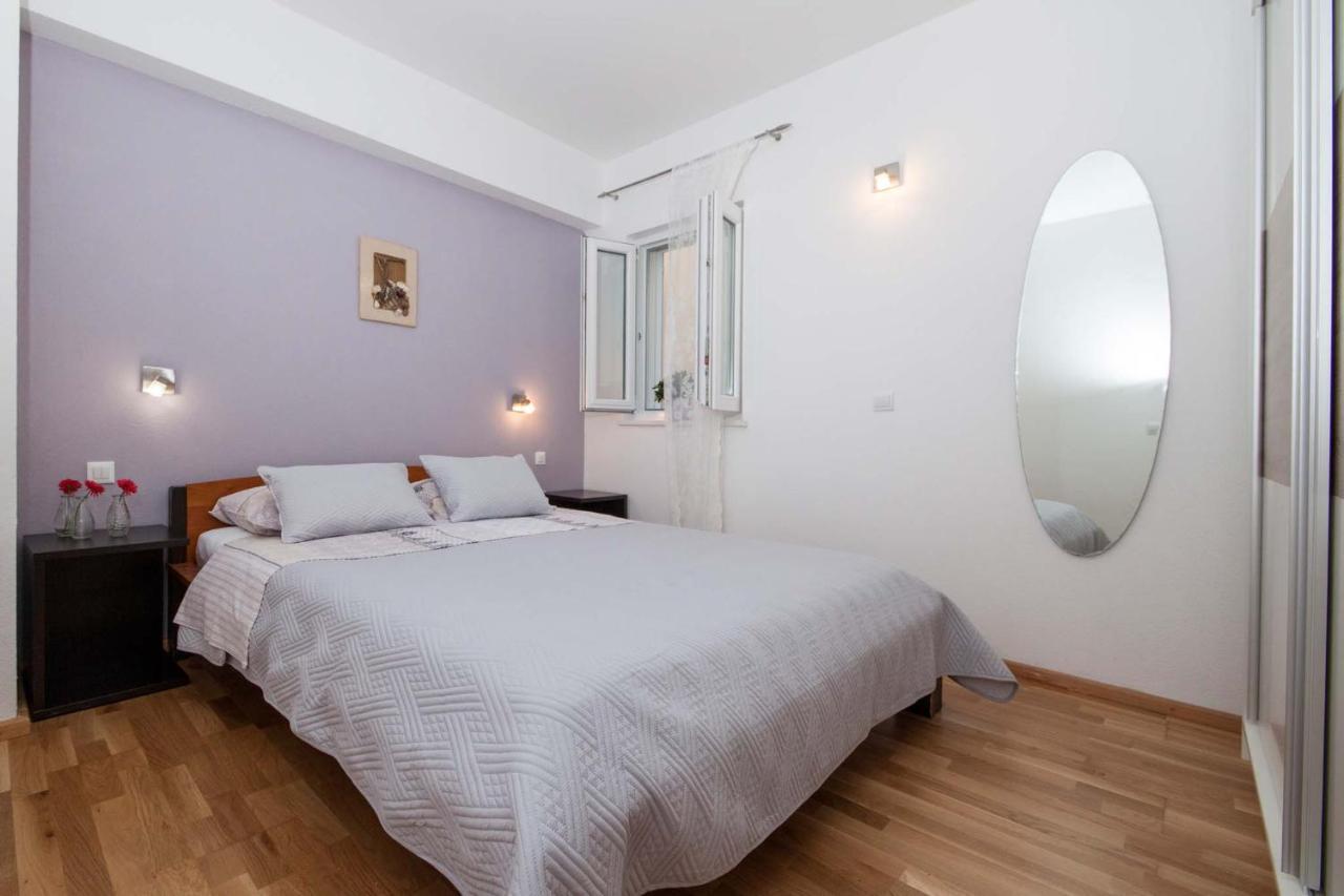 Apartment Sarena Макарска Екстериор снимка